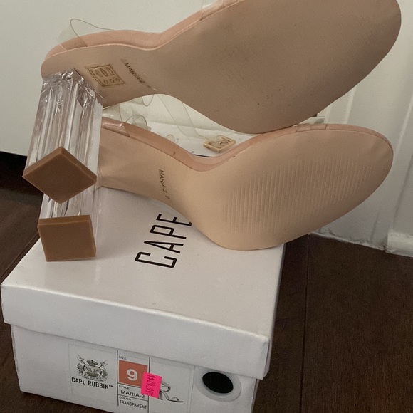 Clear Heel Sandals - Picture 3 of 3